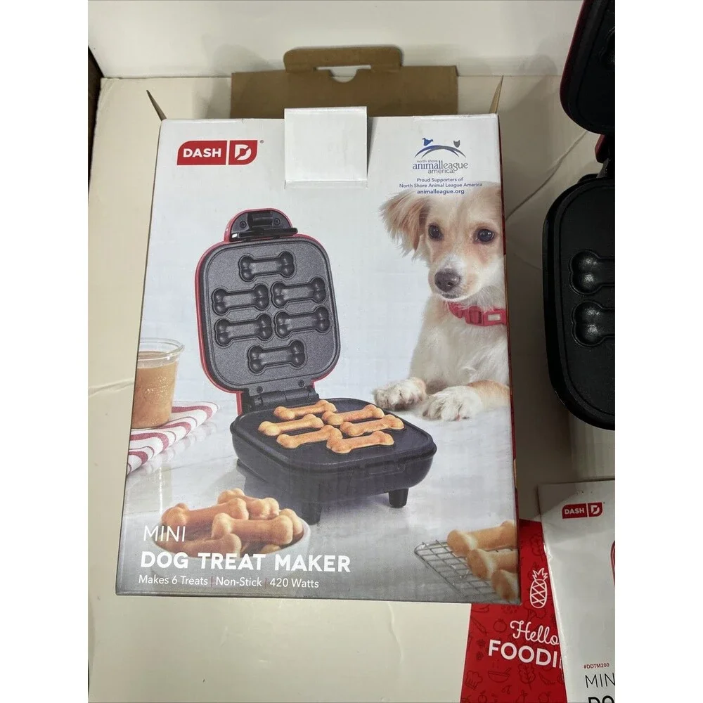 Dash Mini Dog Treat Maker - Red - Non-Stick Surface - Makes 6 Treats - EUC